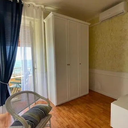 Apartment Turistico Fronte Mare Ladispoli