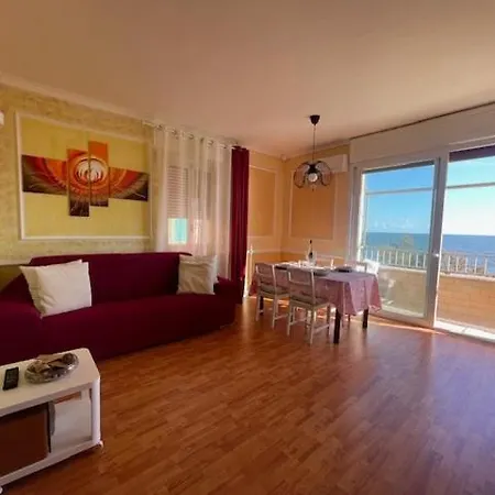 Turistico Fronte Mare Apartment *