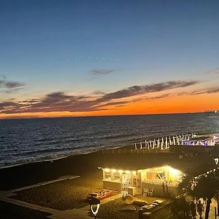 Turistico Fronte Mare Apartment Ladispoli
